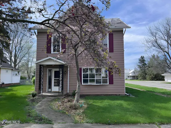 211 N Garfield ST, Bloomdale, OH 44817