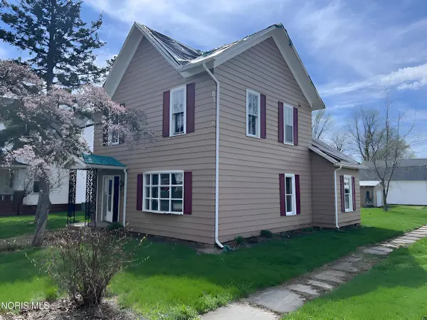 211 N Garfield ST, Bloomdale, OH 44817