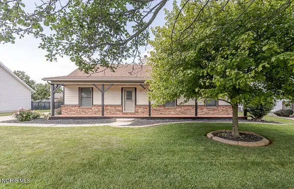 21 Meadow Lane DR, Delta, OH 43515