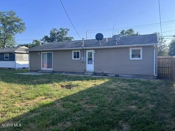 1129 Ayersville AVE, Defiance, OH 43512