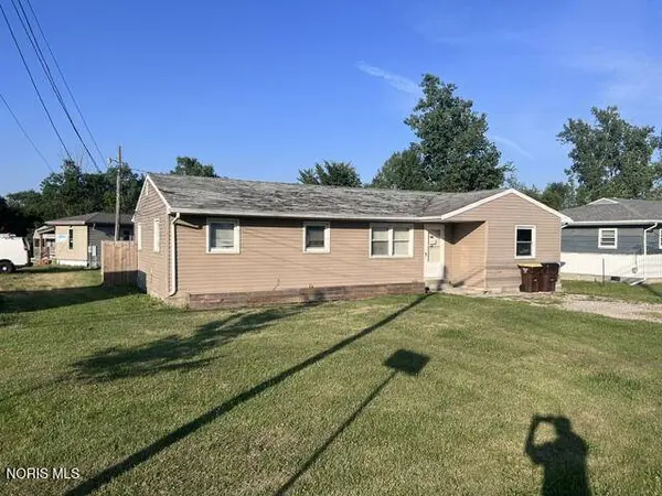 1129 Ayersville AVE, Defiance, OH 43512