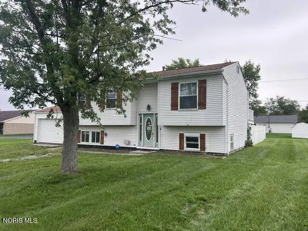 385 Latchaw ST, Defiance, OH 43512