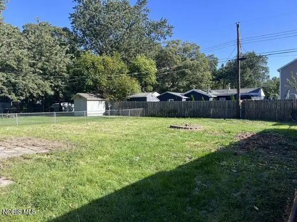 139 Friars LN, Toledo, OH 43615