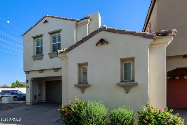 279 E ASTER Drive, Chandler, AZ 85286