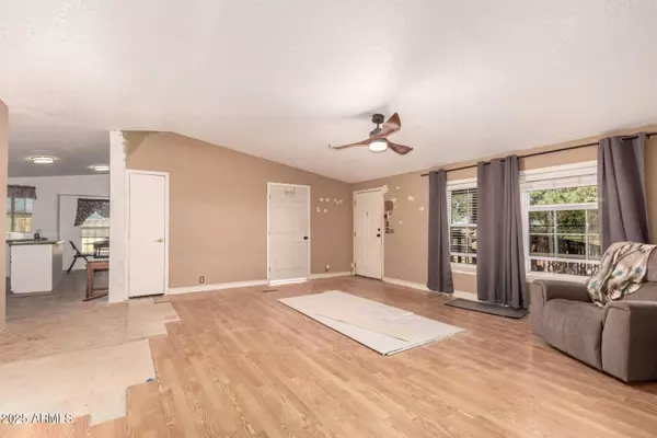 48800 W JULIE Lane, Maricopa, AZ 85139