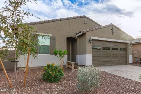 17357 W RUNNING DEER Trail, Surprise, AZ 85387