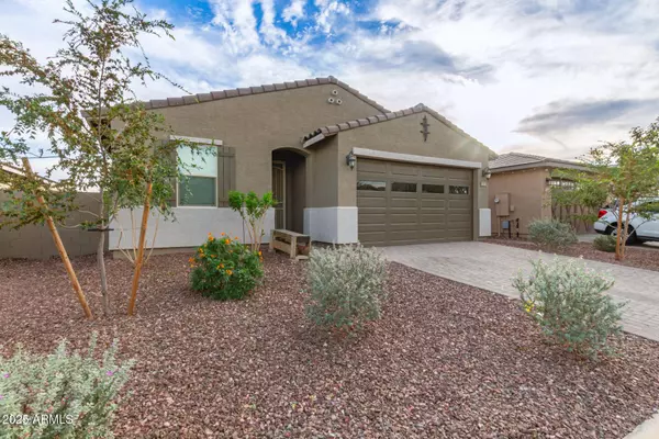 17357 W RUNNING DEER Trail, Surprise, AZ 85387