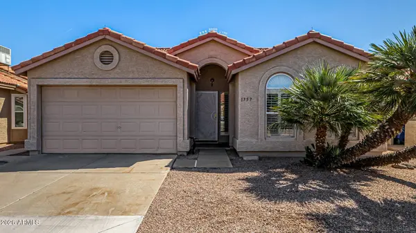 1757 E PALM BEACH Drive, Chandler, AZ 85249