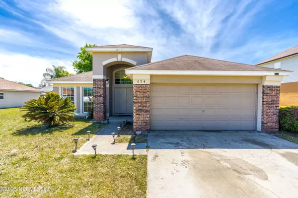 694 CHERRY BARK DR N, Jacksonville, FL 32218
