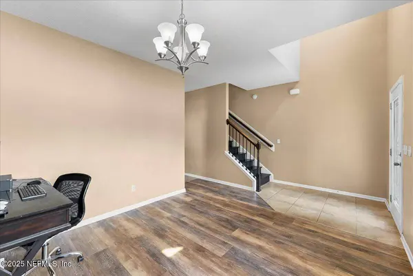 15914 BAINEBRIDGE DR, Jacksonville, FL 32218