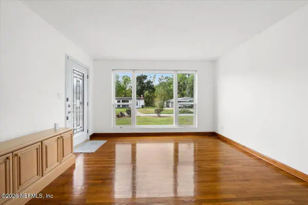 5018 HOMECREST CIR, Jacksonville, FL 32244