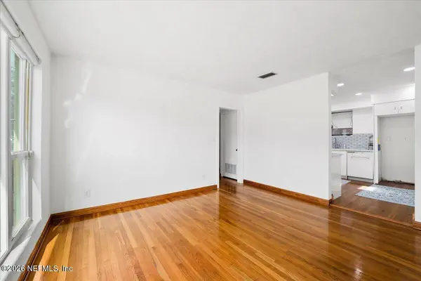 5018 HOMECREST CIR, Jacksonville, FL 32244