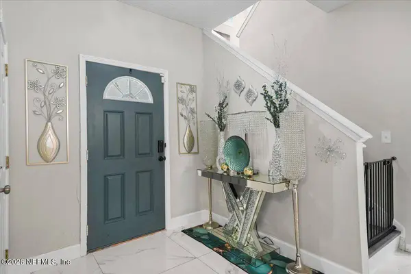 2056 CHEROKEE COVE TRL, Jacksonville, FL 32221