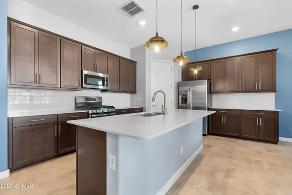 21576 E PECAN Court, Queen Creek, AZ 85142