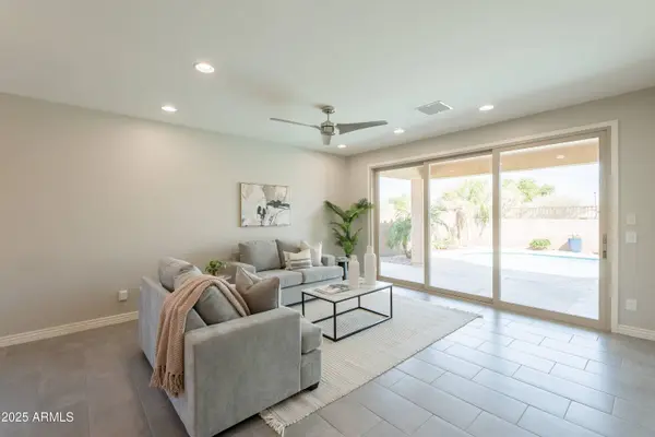 2680 E DANIEL Drive, Gilbert, AZ 85298