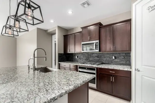 4654 W SUNCUP Drive, San Tan Valley, AZ 85144