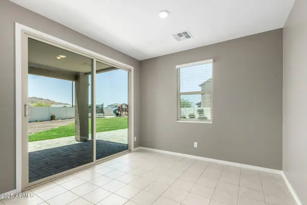 4654 W SUNCUP Drive, San Tan Valley, AZ 85144