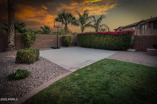 7156 S FOREST Avenue, Gilbert, AZ 85298