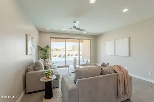 2680 E DANIEL Drive, Gilbert, AZ 85298