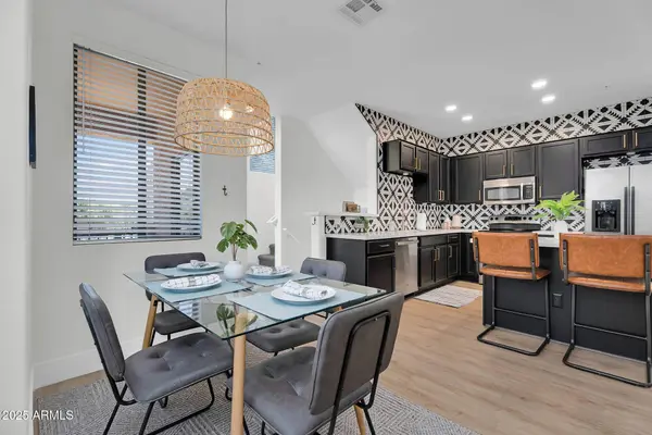 240 W JUNIPER Avenue #1020, Gilbert, AZ 85233