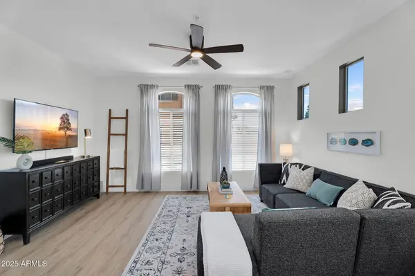 240 W JUNIPER Avenue #1020, Gilbert, AZ 85233