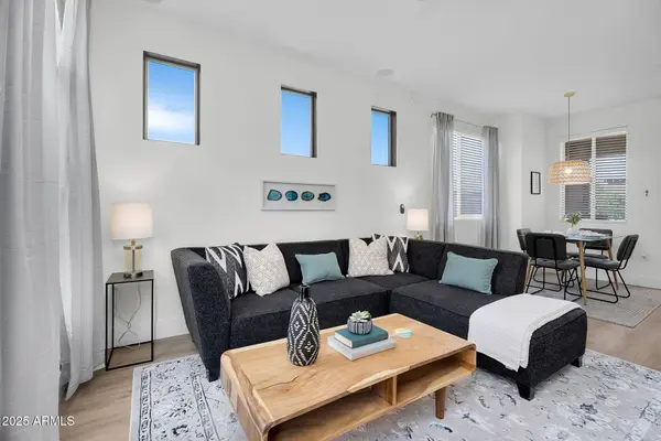 240 W JUNIPER Avenue #1020, Gilbert, AZ 85233