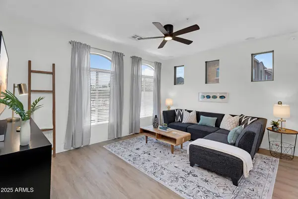 240 W JUNIPER Avenue #1020, Gilbert, AZ 85233