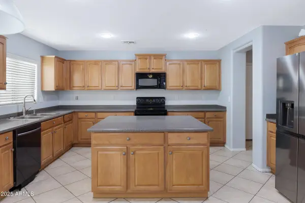 43232 W MAGNOLIA Road, Maricopa, AZ 85138