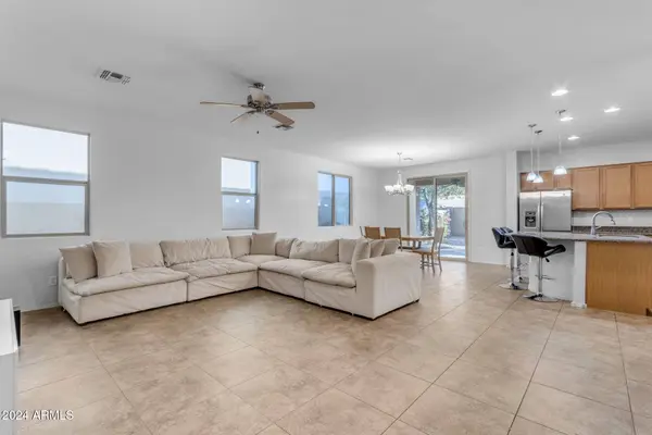 44395 W BAILEY Drive, Maricopa, AZ 85138