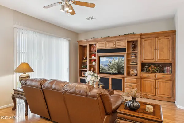 23702 S DESERT SANDS Drive, Sun Lakes, AZ 85248