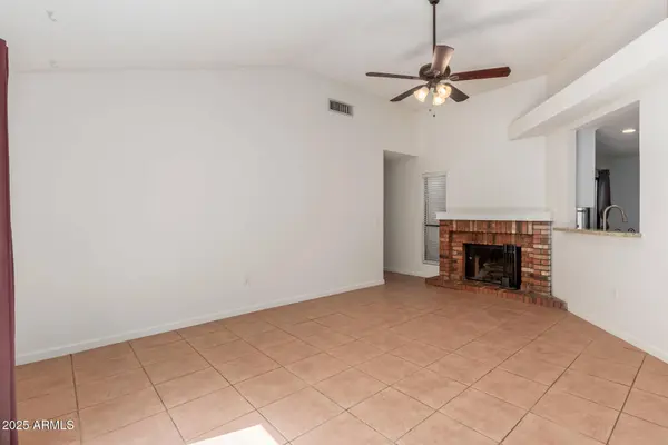 1425 E COMMERCE Avenue, Gilbert, AZ 85234