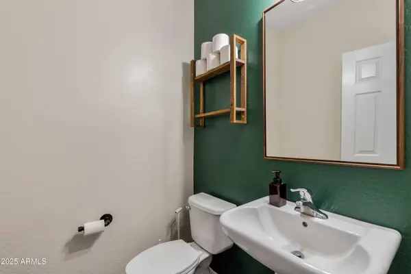 1518 W CRAPE Road, San Tan Valley, AZ 85140