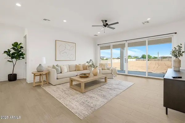 2083 W LINCOLN Court, San Tan Valley, AZ 85144