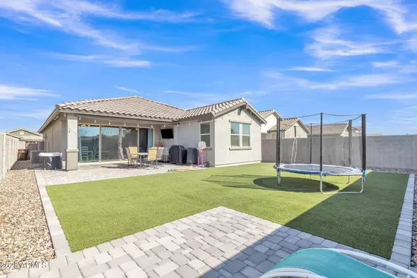2885 W NEW RIVER Drive, San Tan Valley, AZ 85144