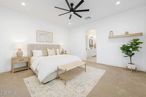 2083 W LINCOLN Court, San Tan Valley, AZ 85144