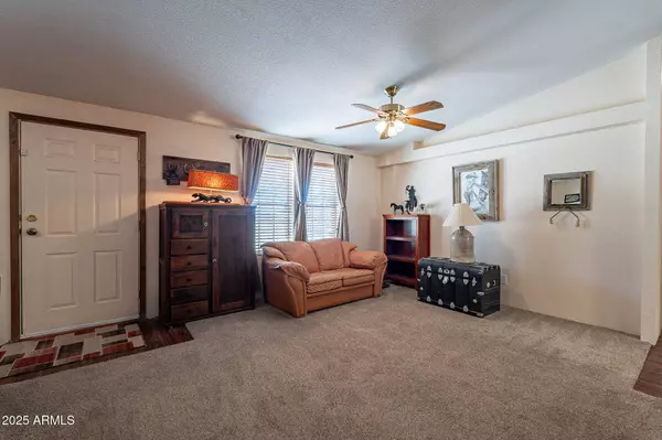 3738 E Hash Knife Draw Road, Queen Creek, AZ 85140