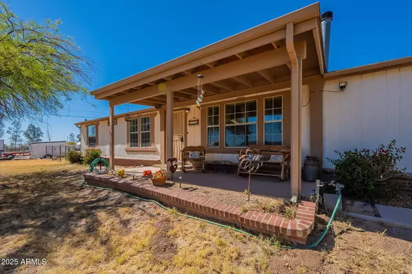 3738 E Hash Knife Draw Road, Queen Creek, AZ 85140