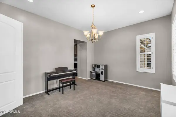 21004 E SUNSET Drive, Queen Creek, AZ 85142