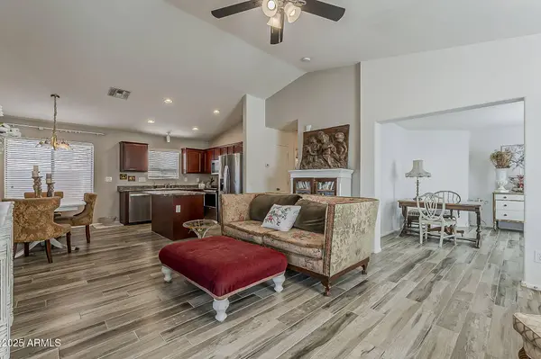 1396 E LESLIE Avenue, San Tan Valley, AZ 85140