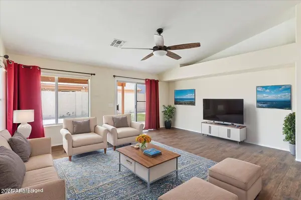 1061 E Linda Lane, Gilbert, AZ 85234