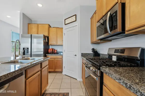 3597 E HENSON Street, San Tan Valley, AZ 85140