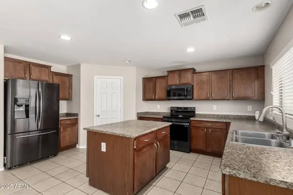 19451 N LELAND Road, Maricopa, AZ 85138