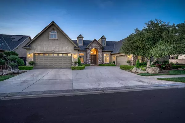 507 W Powers AVE, Clovis, CA 93619