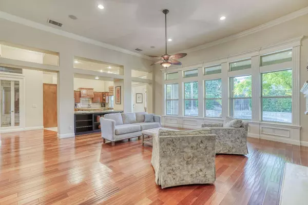 507 W Powers AVE, Clovis, CA 93619