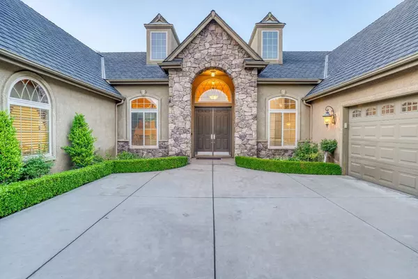 507 W Powers AVE, Clovis, CA 93619