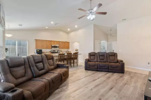 7356 W San Ramon AVE, Fresno, CA 93723