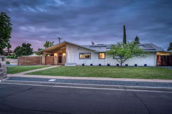 592 W Morris AVE, Fresno, CA 93704