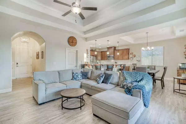 716 Mesa DR, Madera, CA 93636