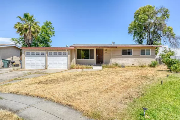 6298 N Glenn AVE, Fresno, CA 93704