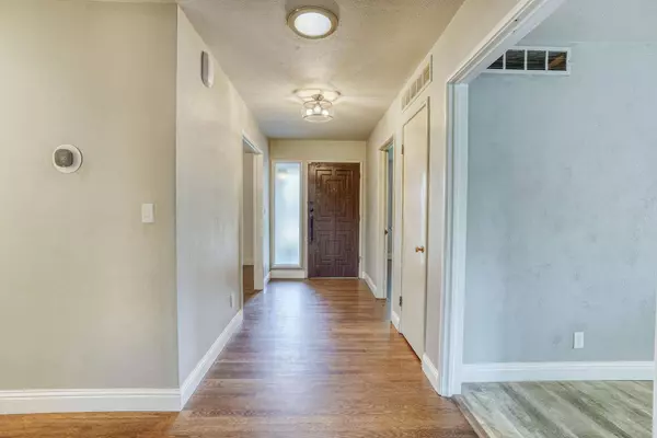 1463 W San Madele AVE, Fresno, CA 93711